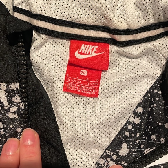 Nike Jacket - Picture 2 of 2